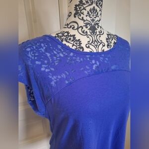 Columbia size M purple short sleeve shirt